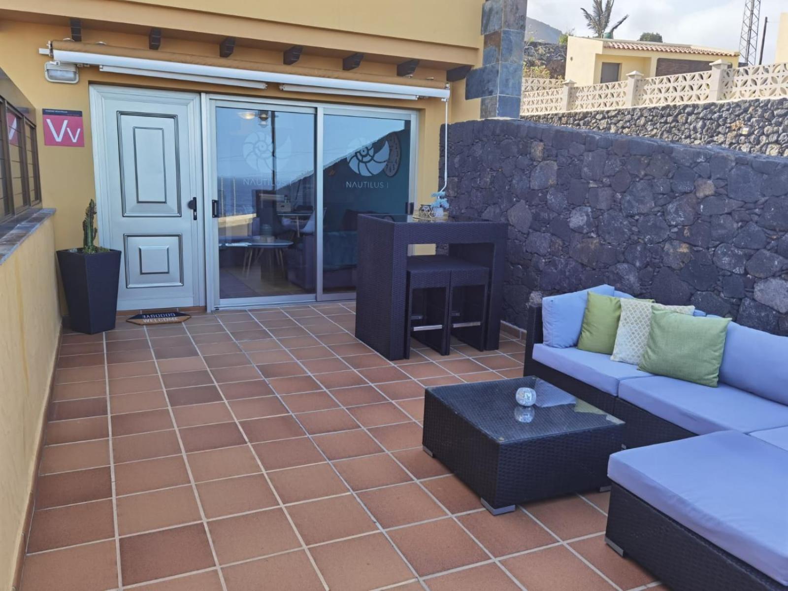Nautilus I: Casa Con Terraza Y Vistas Al Mar Apartament