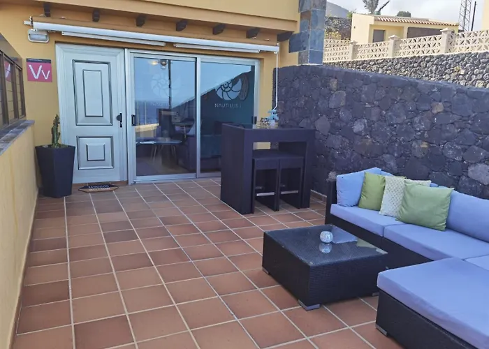 Nautilus I: Casa Con Terraza Y Vistas Al Mar