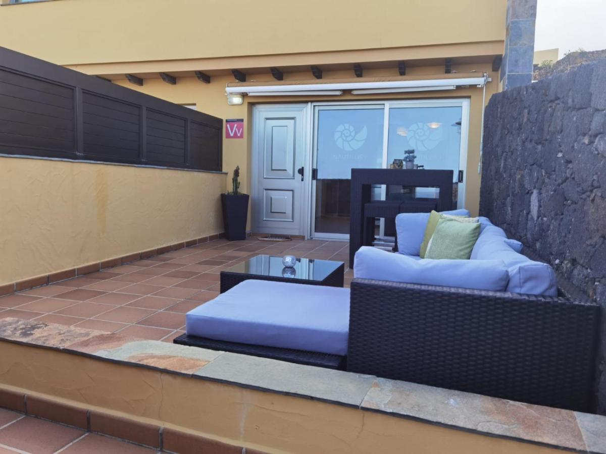 Nautilus I: Casa Con Terraza Y Vistas Al Mar * La Caleta (El Hierro)